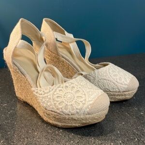 Wild Diva Espadrilles NWOT